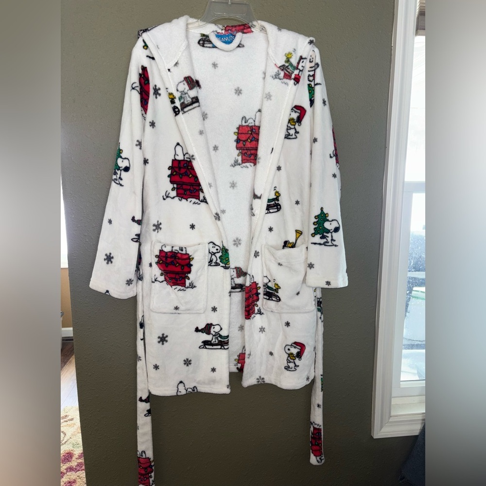 Peanuts Bath Robe- size S/M - Picture 5 of 6